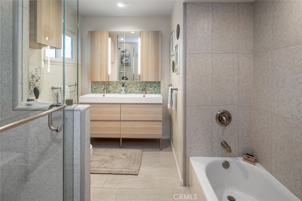 25262 Brigantine Drive