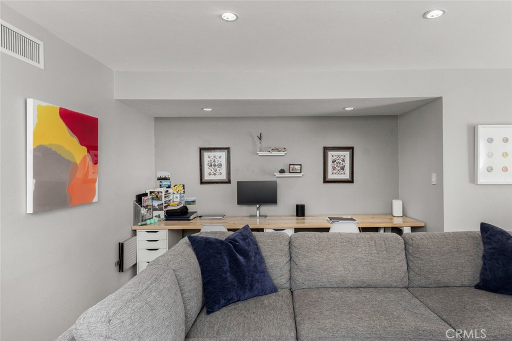 25262 Brigantine Drive