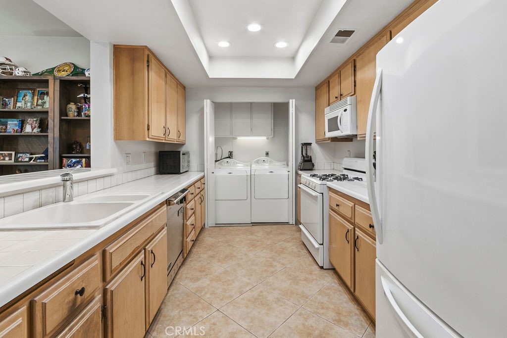 10361 Garden Grove Blvd 12