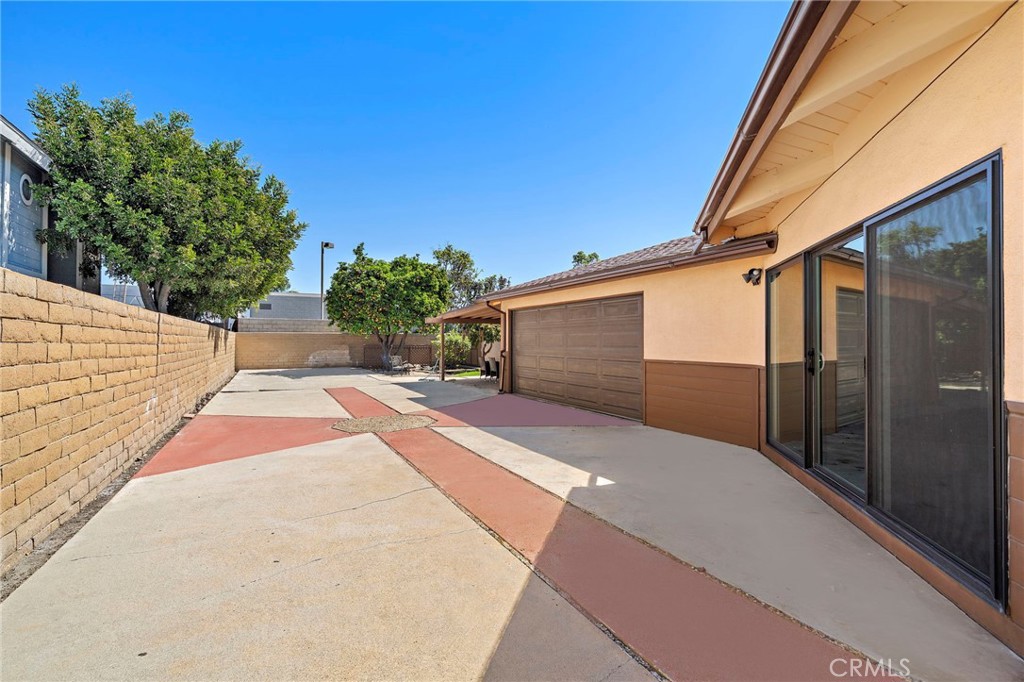 17162 Elm Lane