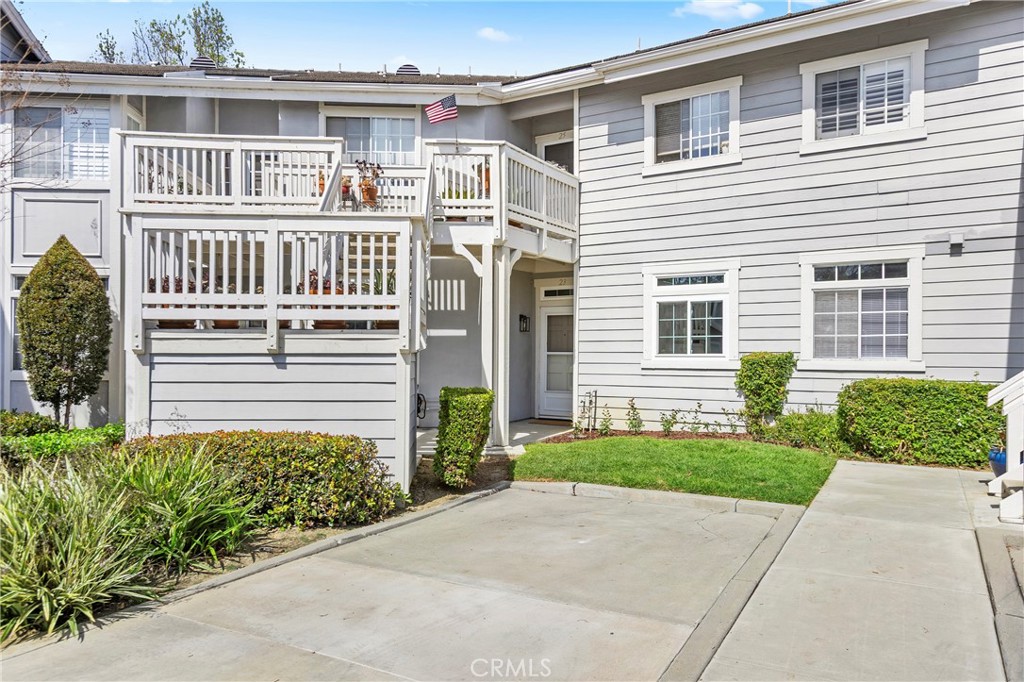 23 Campton Place