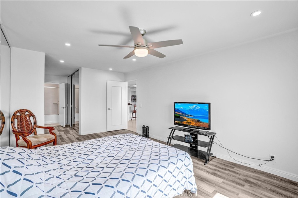 101 Scholz Plaza 224