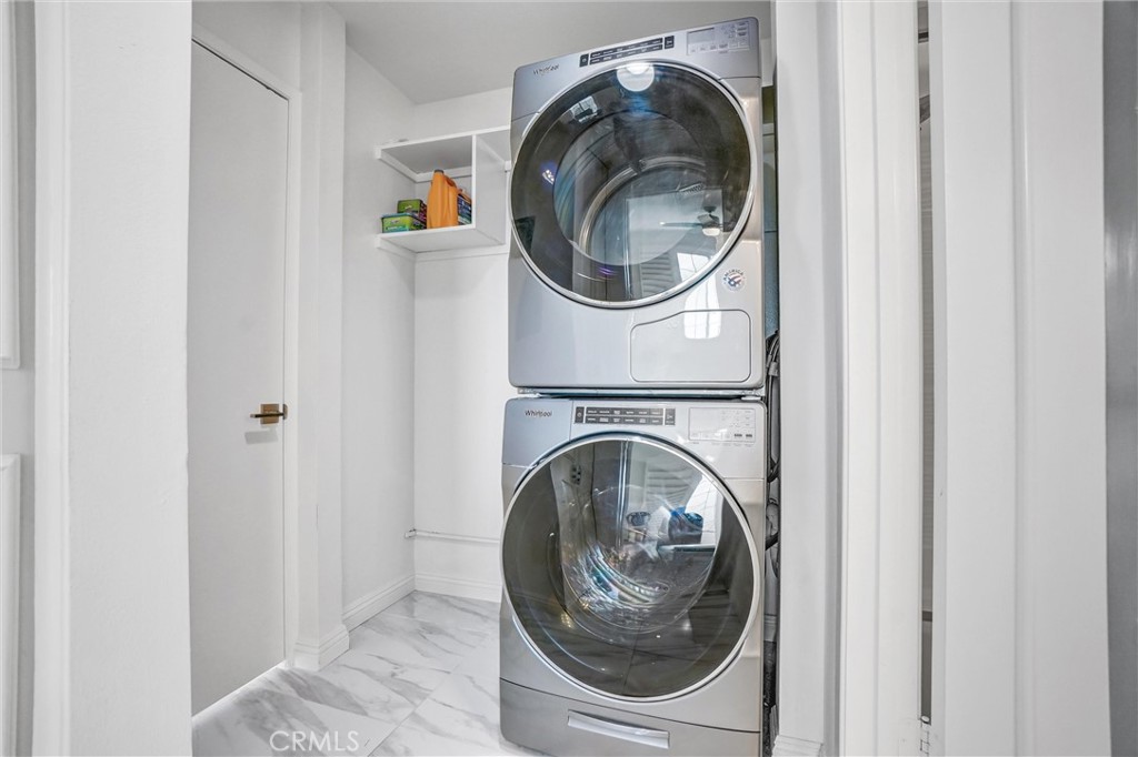 101 Scholz Plaza 224