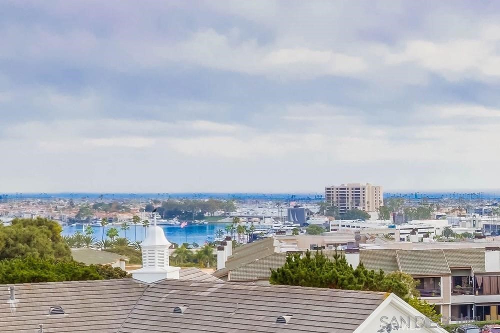 101 Scholz Plaza 224