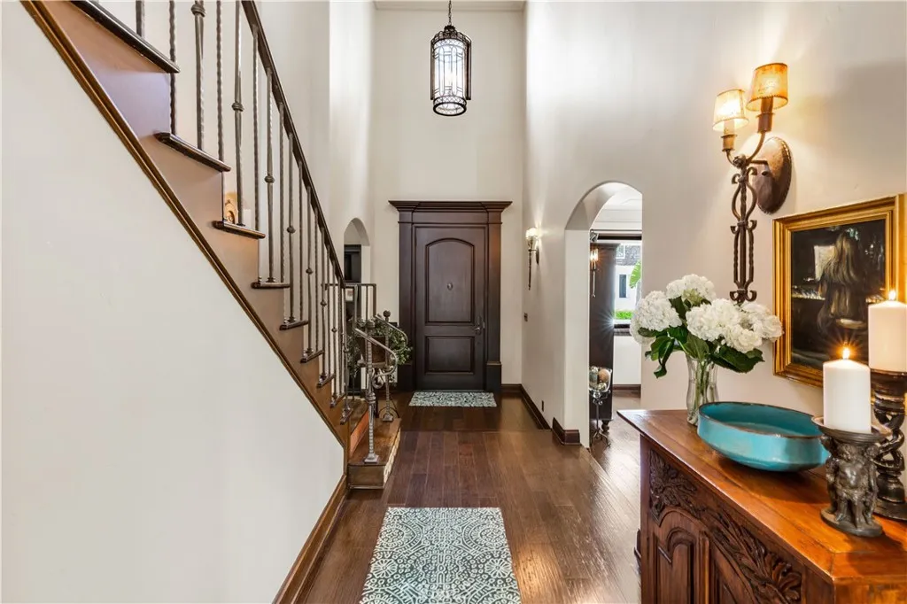 219 Ximeno Avenue