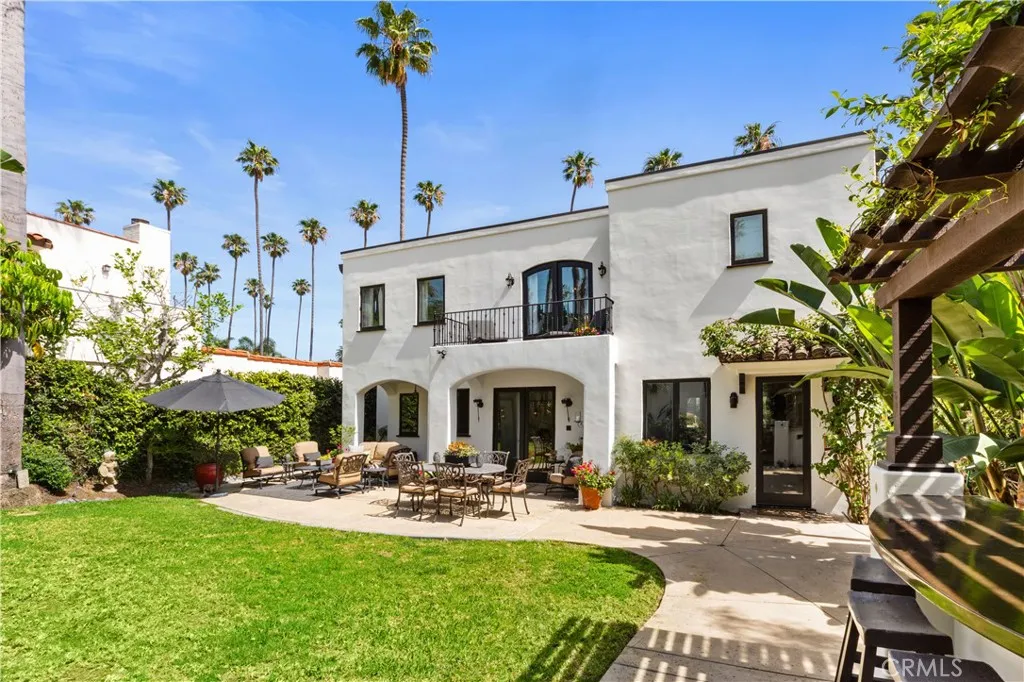 219 Ximeno Avenue