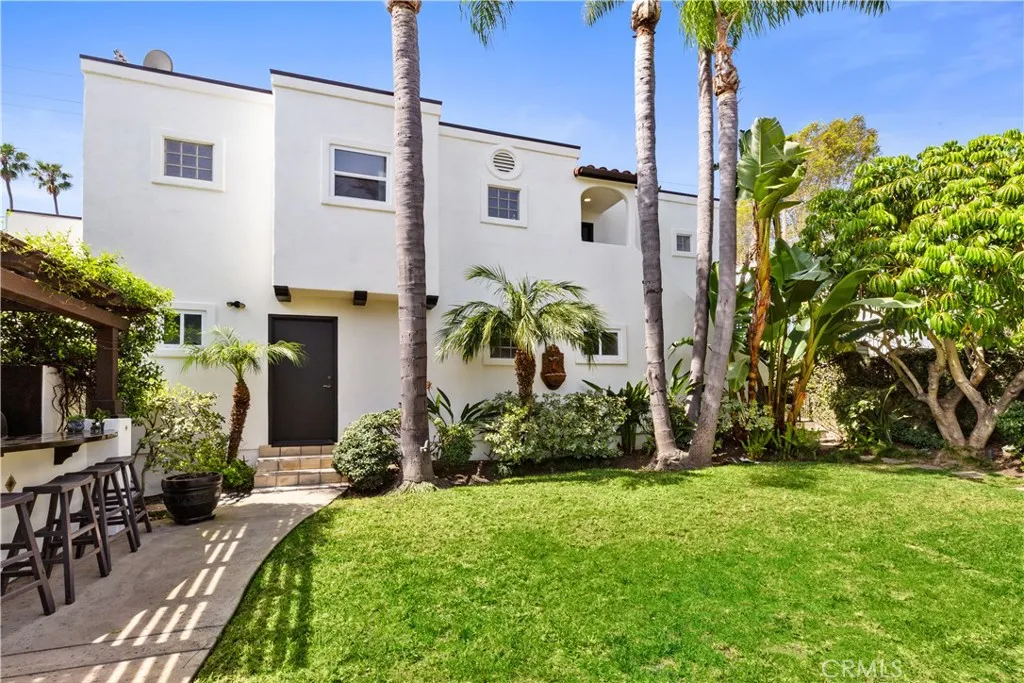 219 Ximeno Avenue