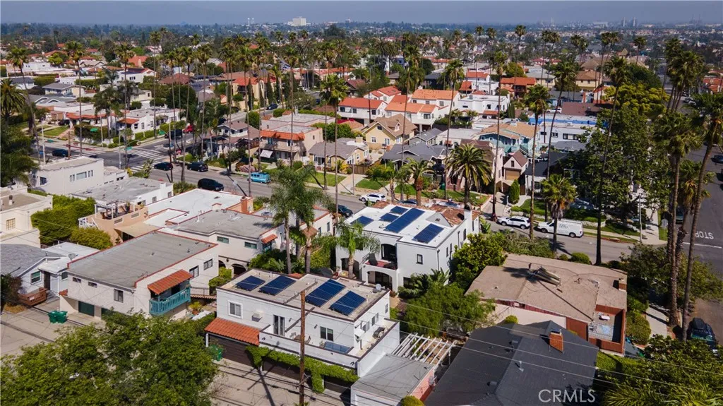 219 Ximeno Avenue