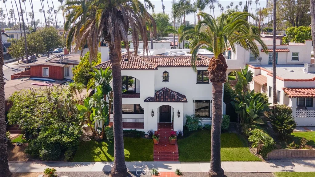 219 Ximeno Avenue