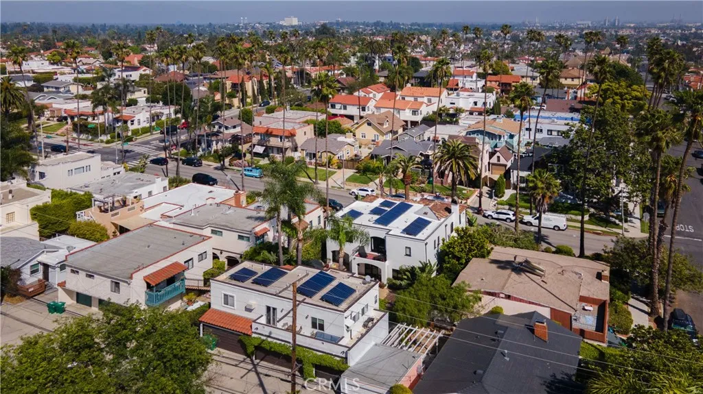 219 Ximeno Avenue