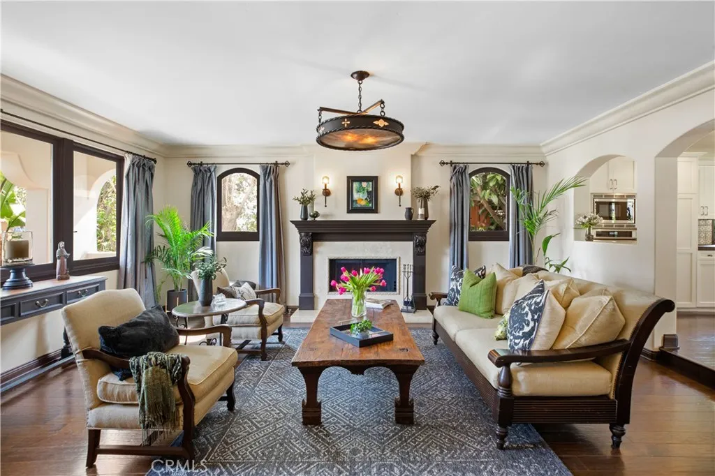 219 Ximeno Avenue