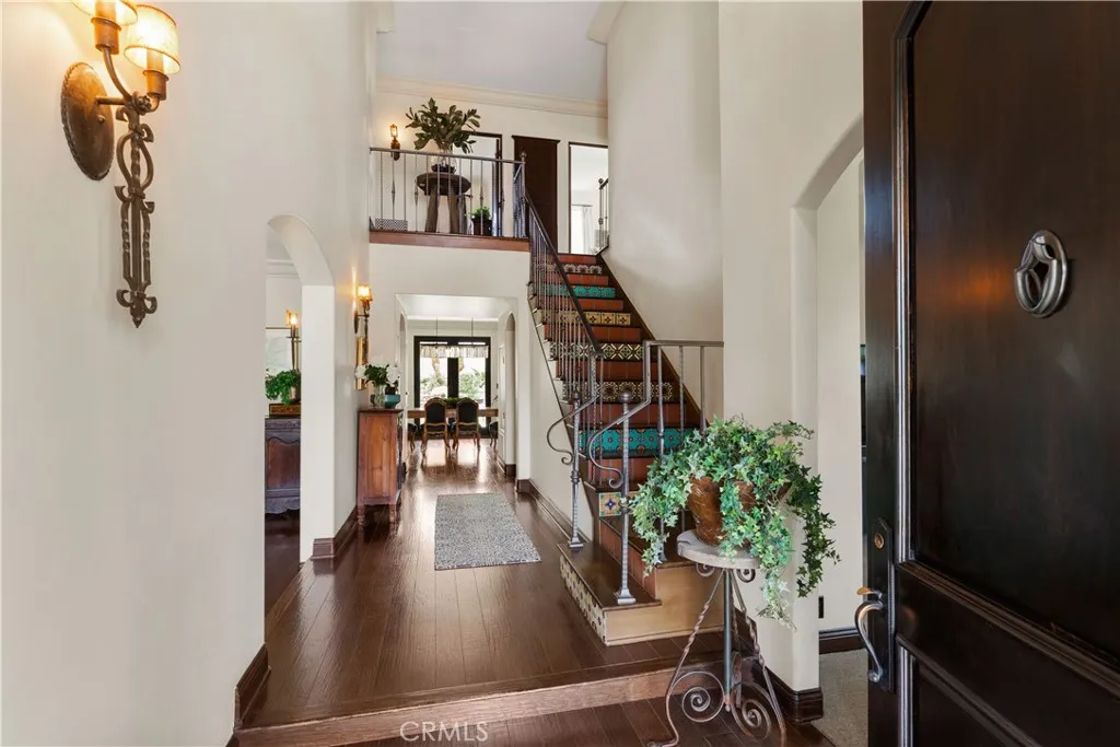 219 Ximeno Avenue