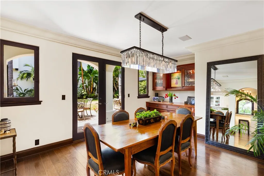 219 Ximeno Avenue