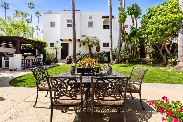 219 Ximeno AVE