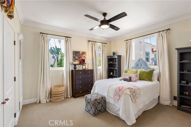 219 Ximeno AVE