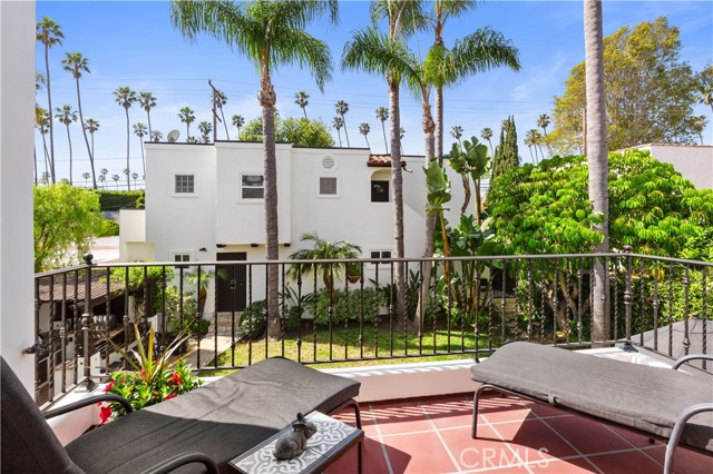 219 Ximeno AVE