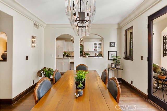 219 Ximeno AVE