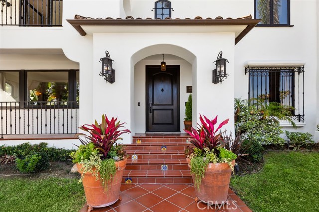 219 Ximeno AVE