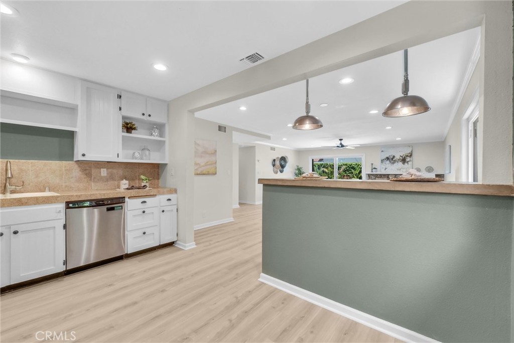 112 Stanford Lane