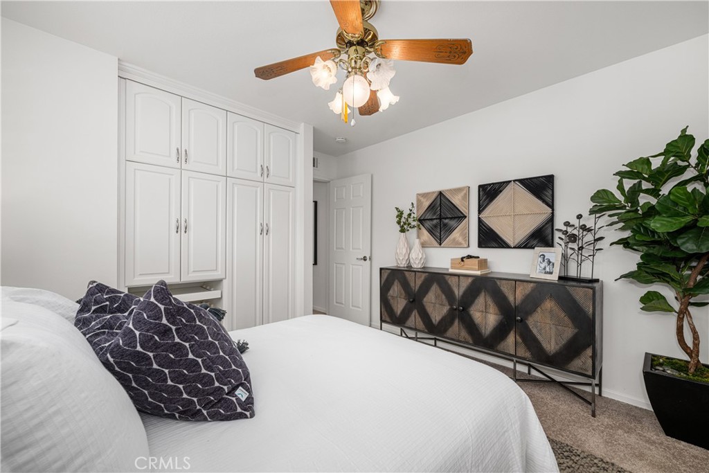 1135 Catalina Ave.