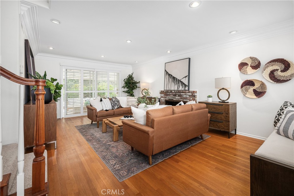1135 Catalina Ave.
