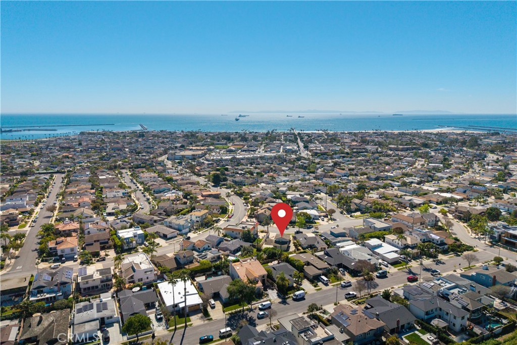 1135 Catalina Ave.