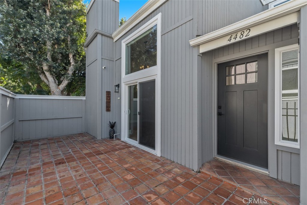 4482 Shorebird Street