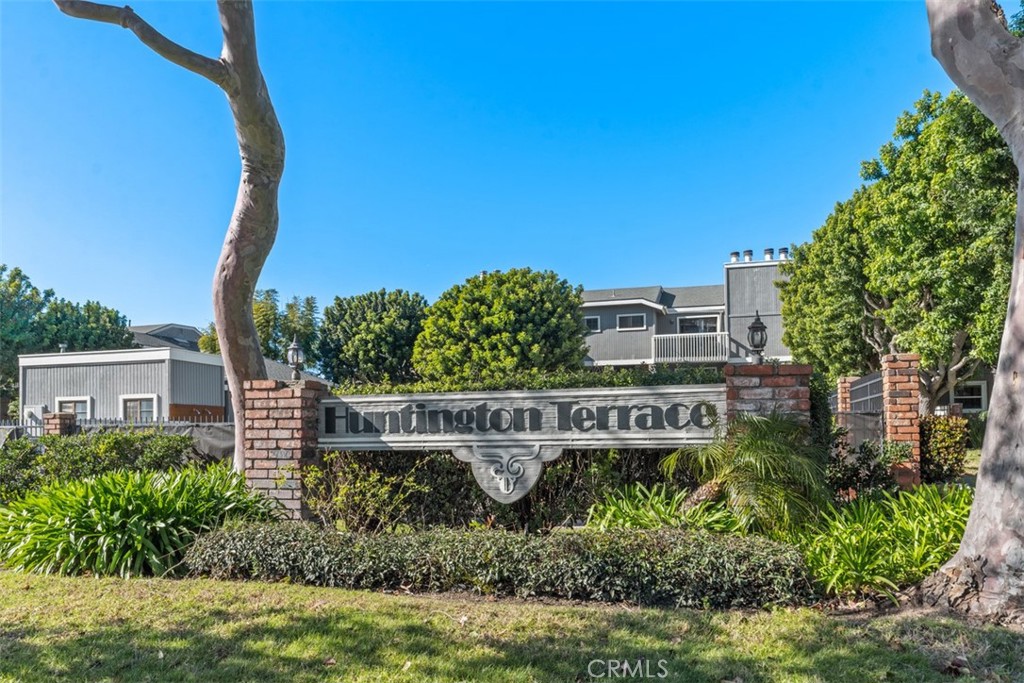 4482 Shorebird Street