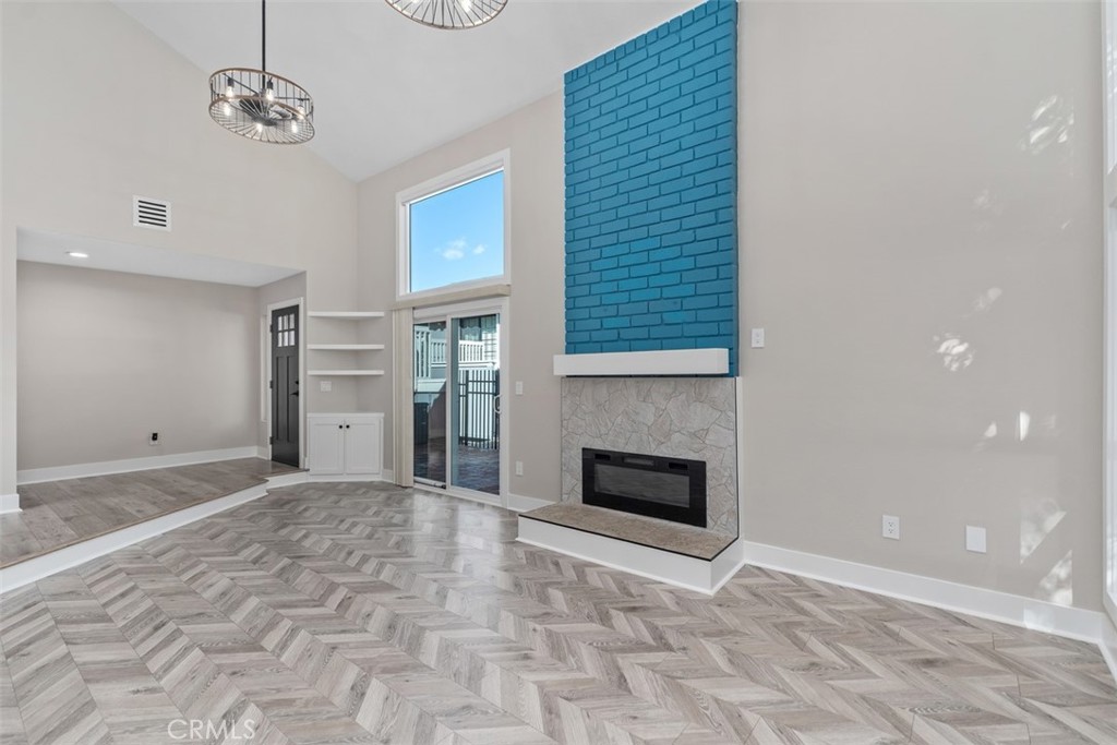 4482 Shorebird Street