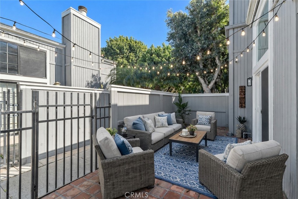 4482 Shorebird Street