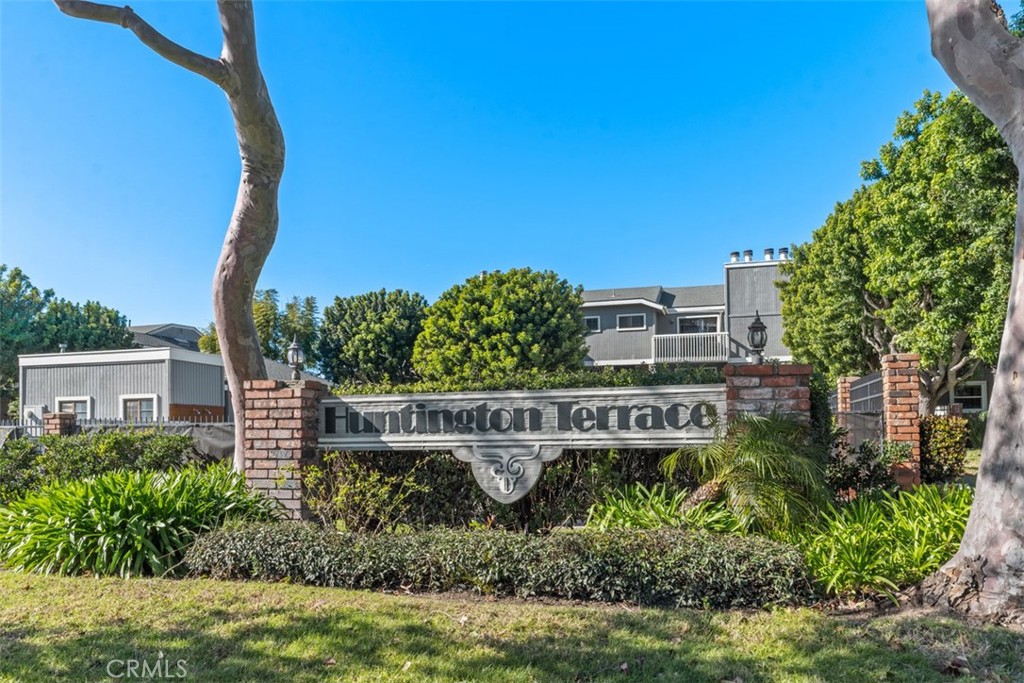4482 Shorebird Street