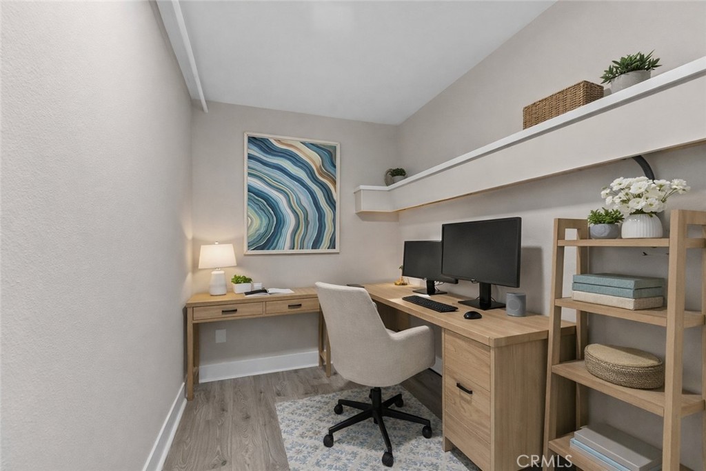 4482 Shorebird Street