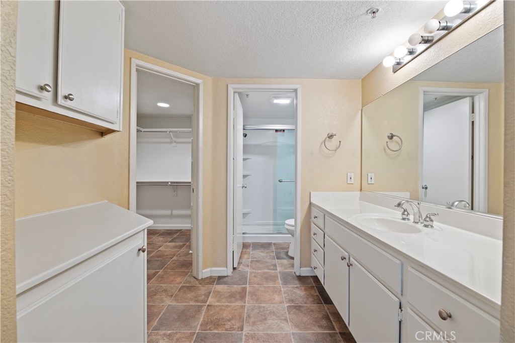 2800 Keller Drive 69
