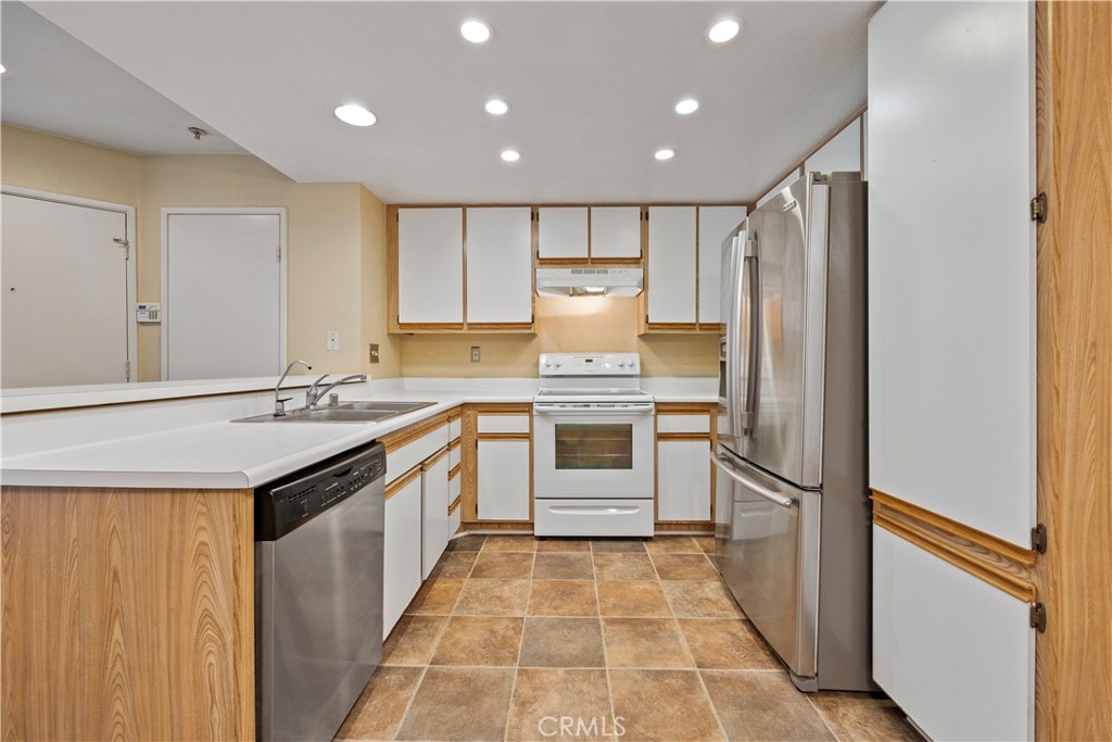 2800 Keller Drive 69