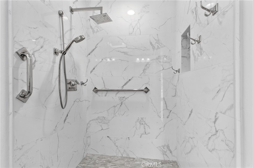 27196 Paseo Lomita