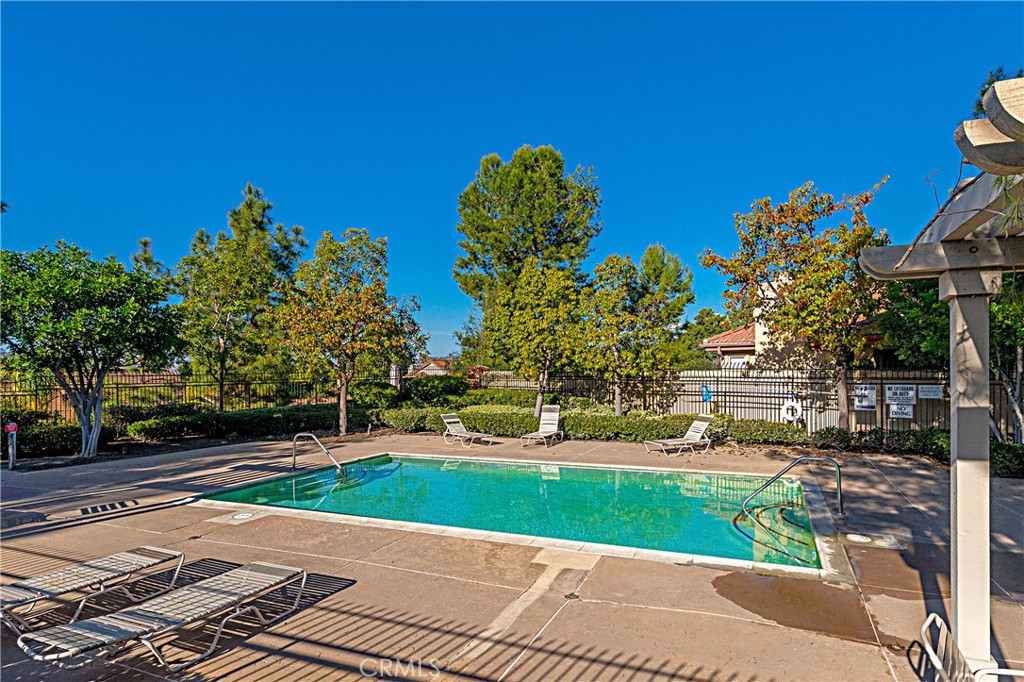 27196 Paseo Lomita