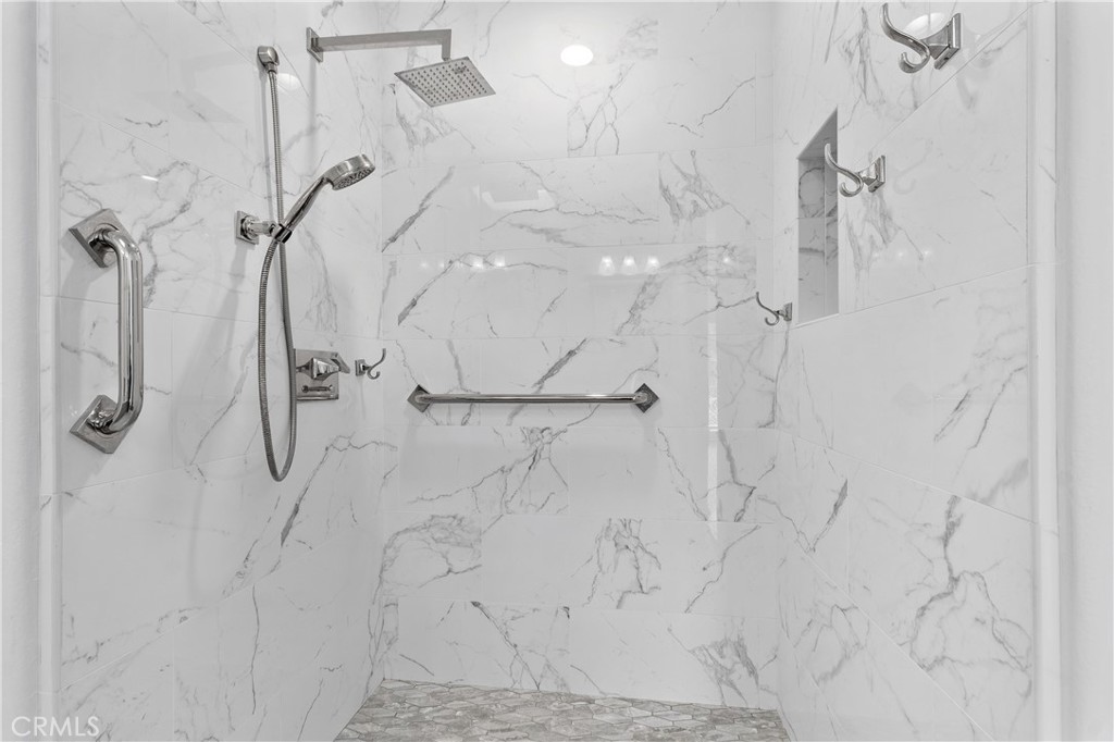 27196 Paseo Lomita