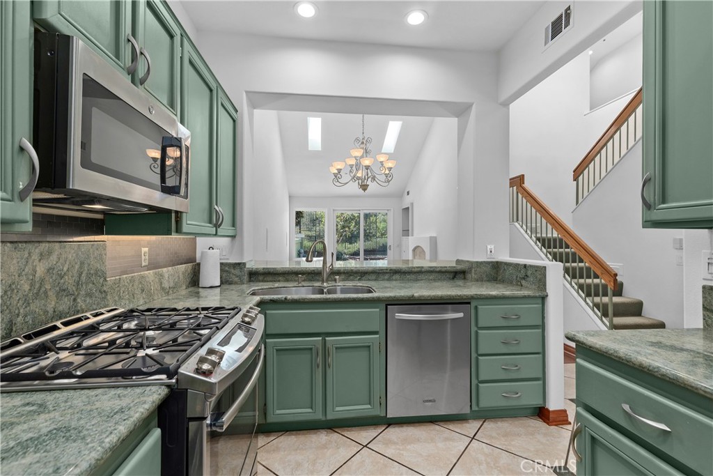 27196 Paseo Lomita