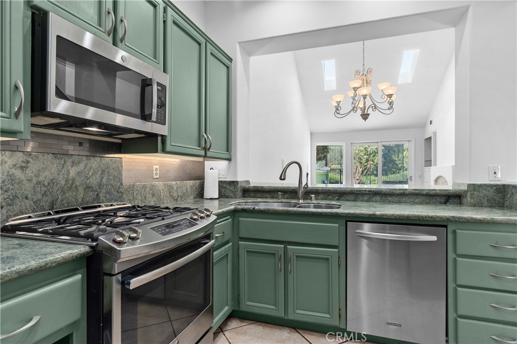 27196 Paseo Lomita