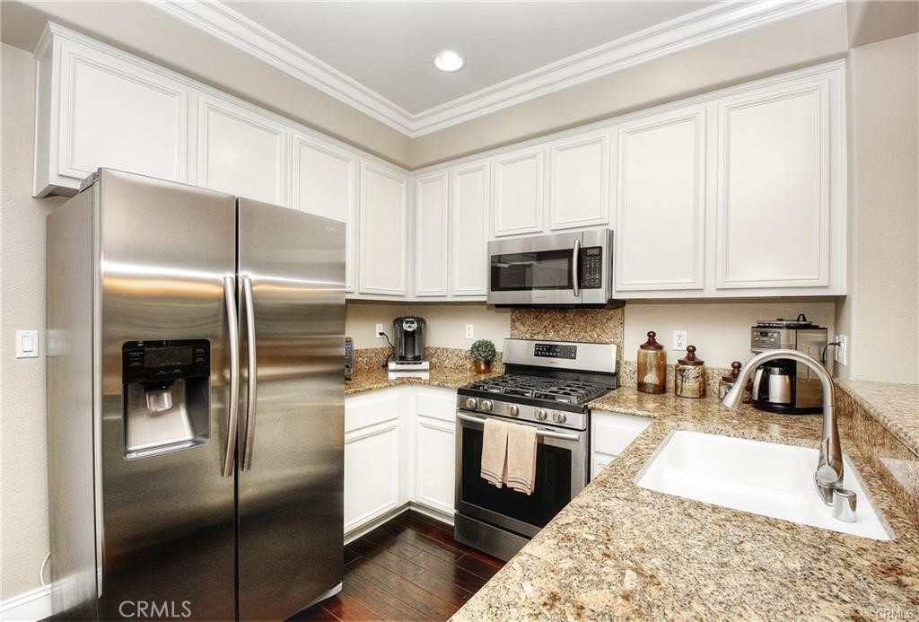 9 Whitworth Street