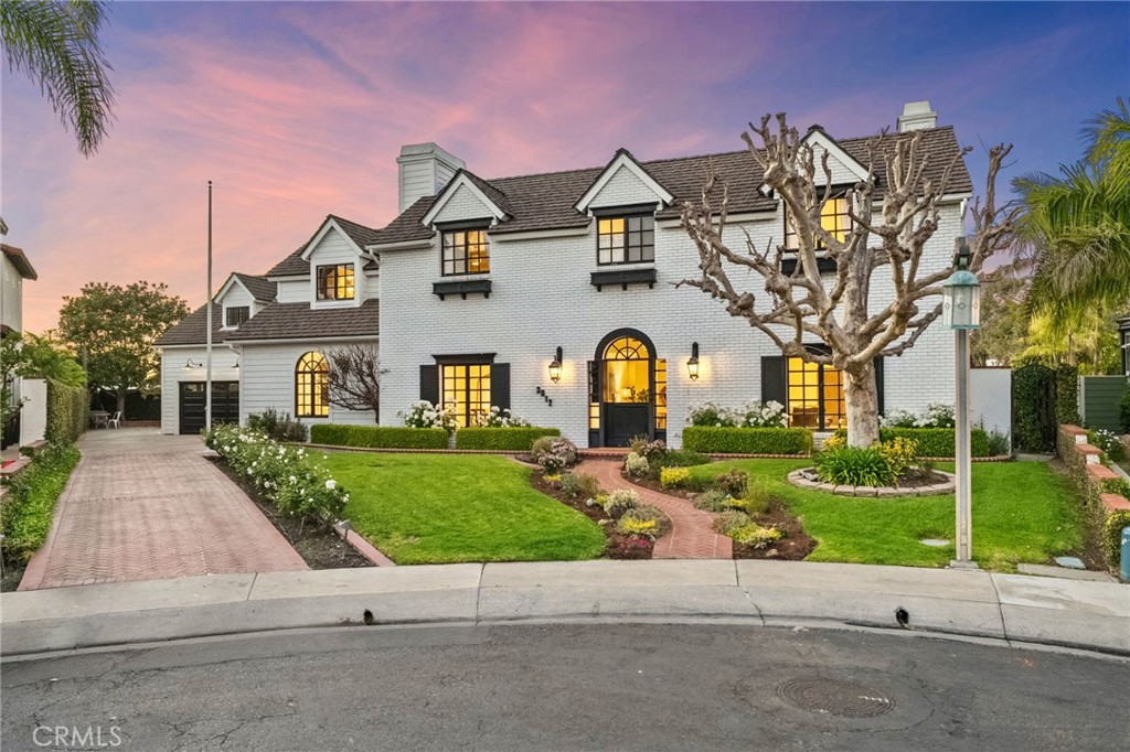 3812 Calle Tiburon