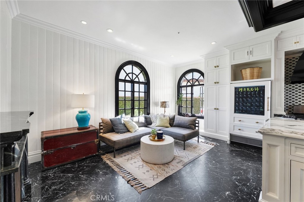 3812 Calle Tiburon