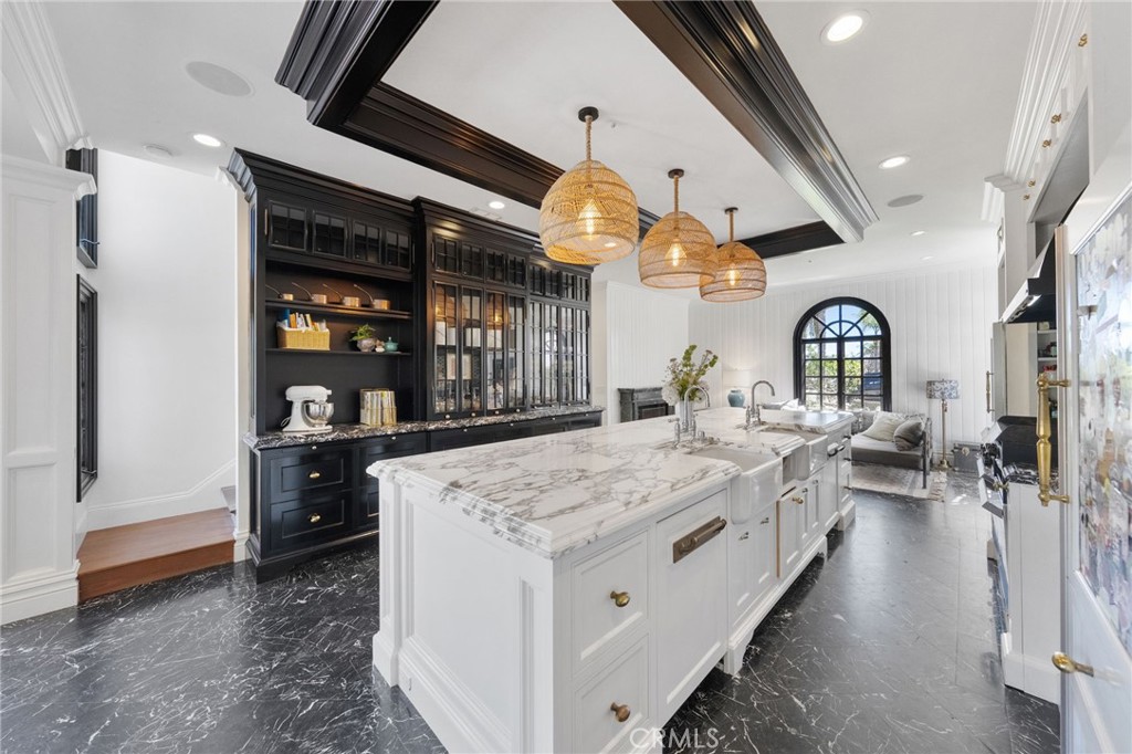 3812 Calle Tiburon
