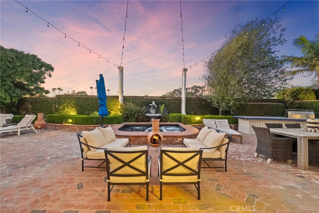 3812 Calle Tiburon