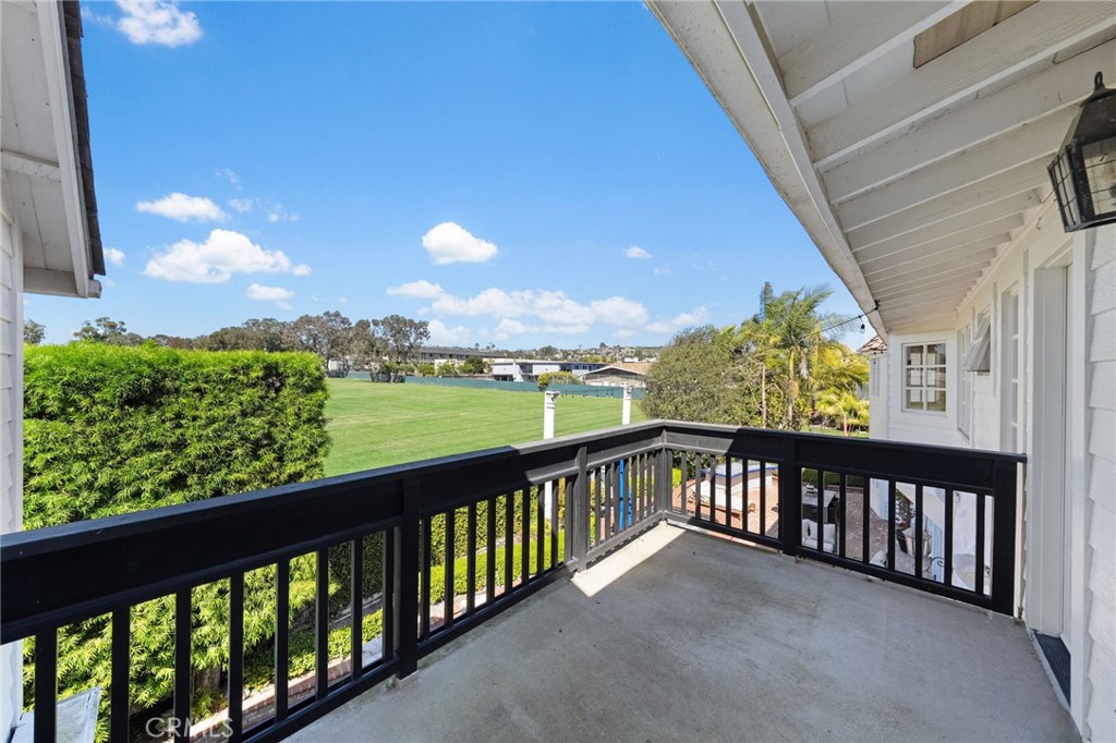 3812 Calle Tiburon