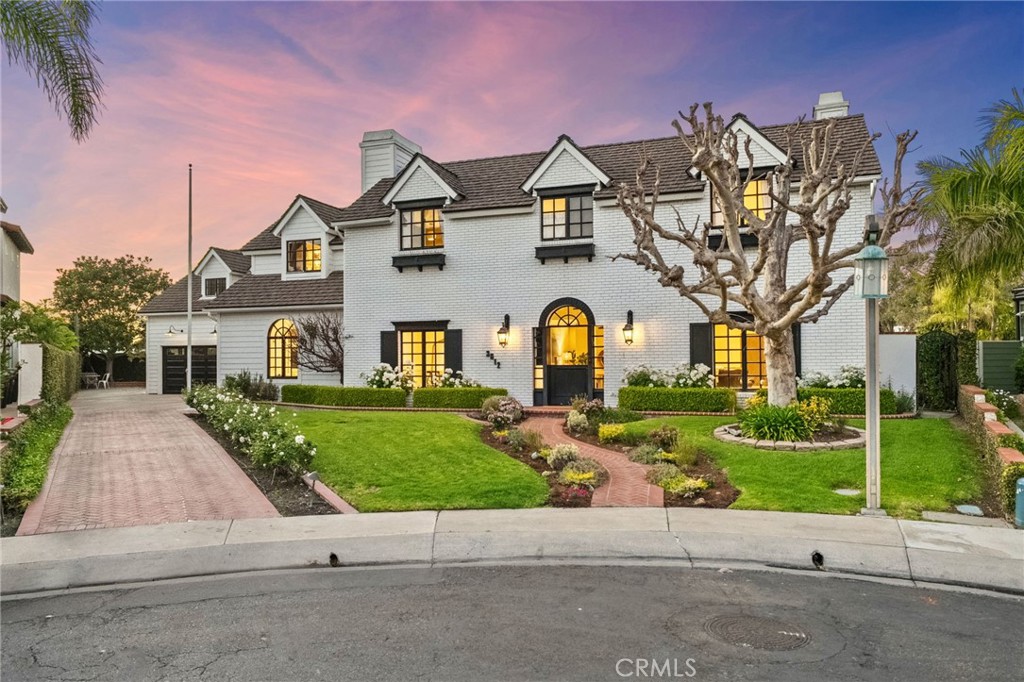 3812 Calle Tiburon
