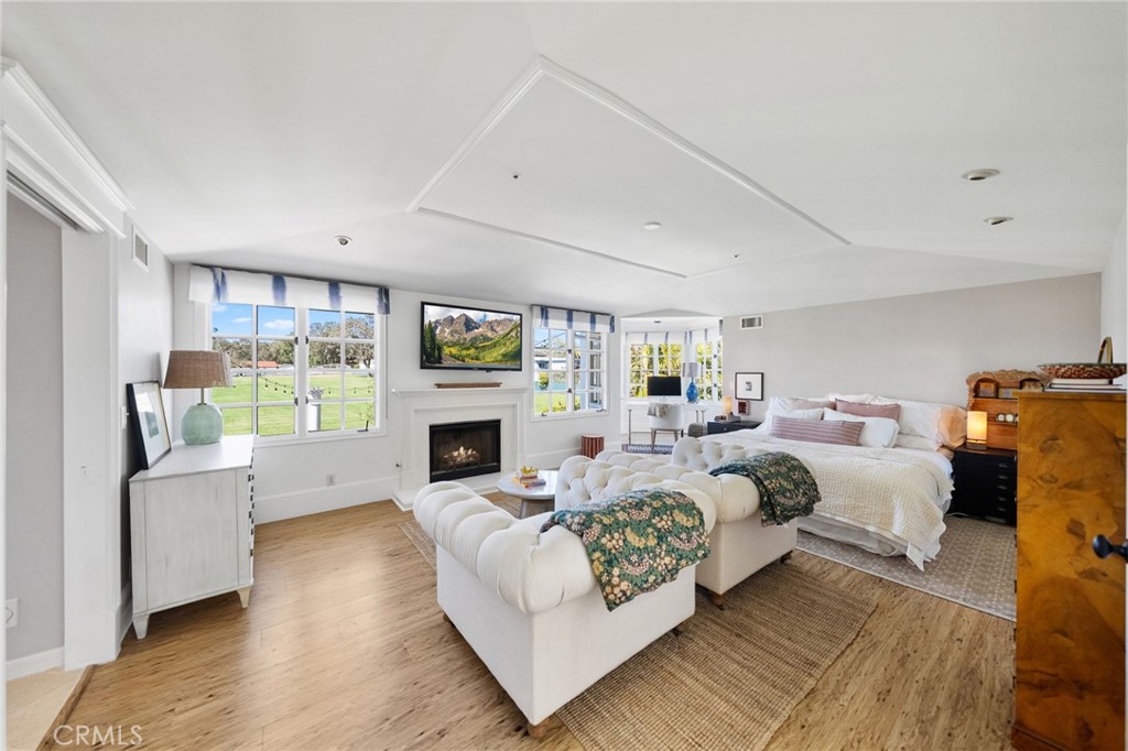 3812 Calle Tiburon