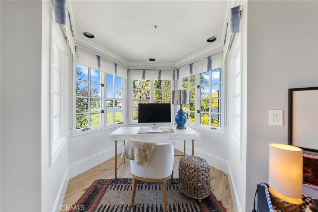 3812 Calle Tiburon