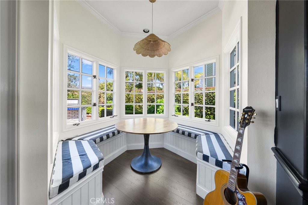 3812 Calle Tiburon