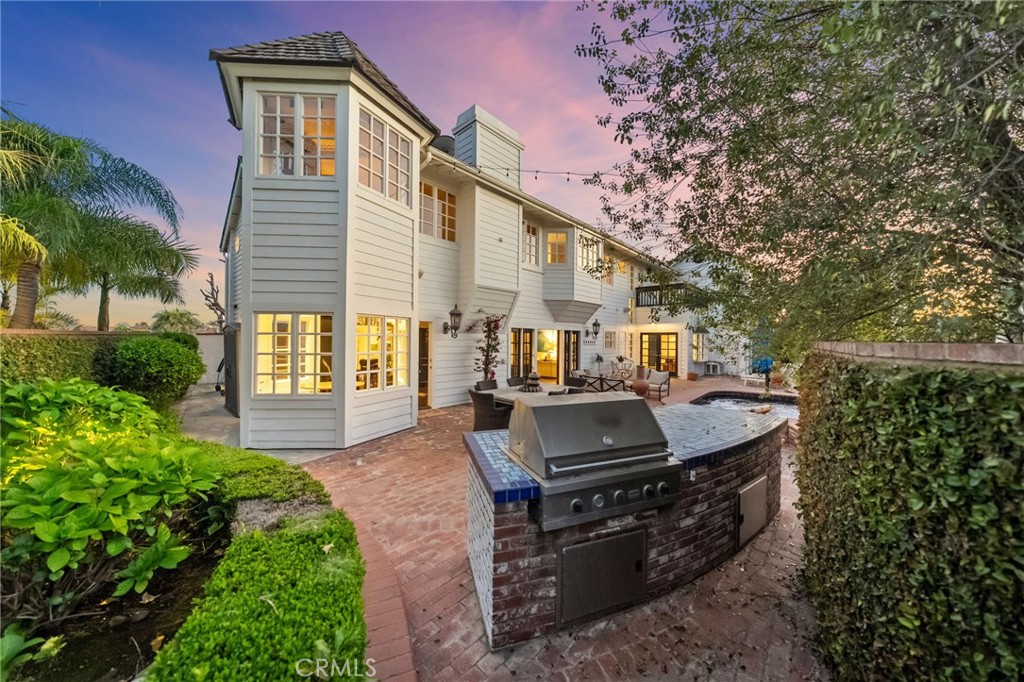 3812 Calle Tiburon